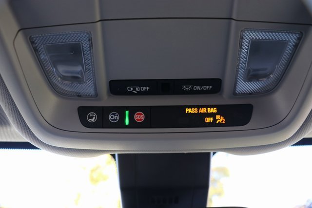 Used 2022 GMC Terrain SLE w/ Driver Convenience Package image 26