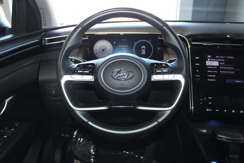 Used 2023 Hyundai Tucson SEL w/ Convenience Package AWD/4WD image 11