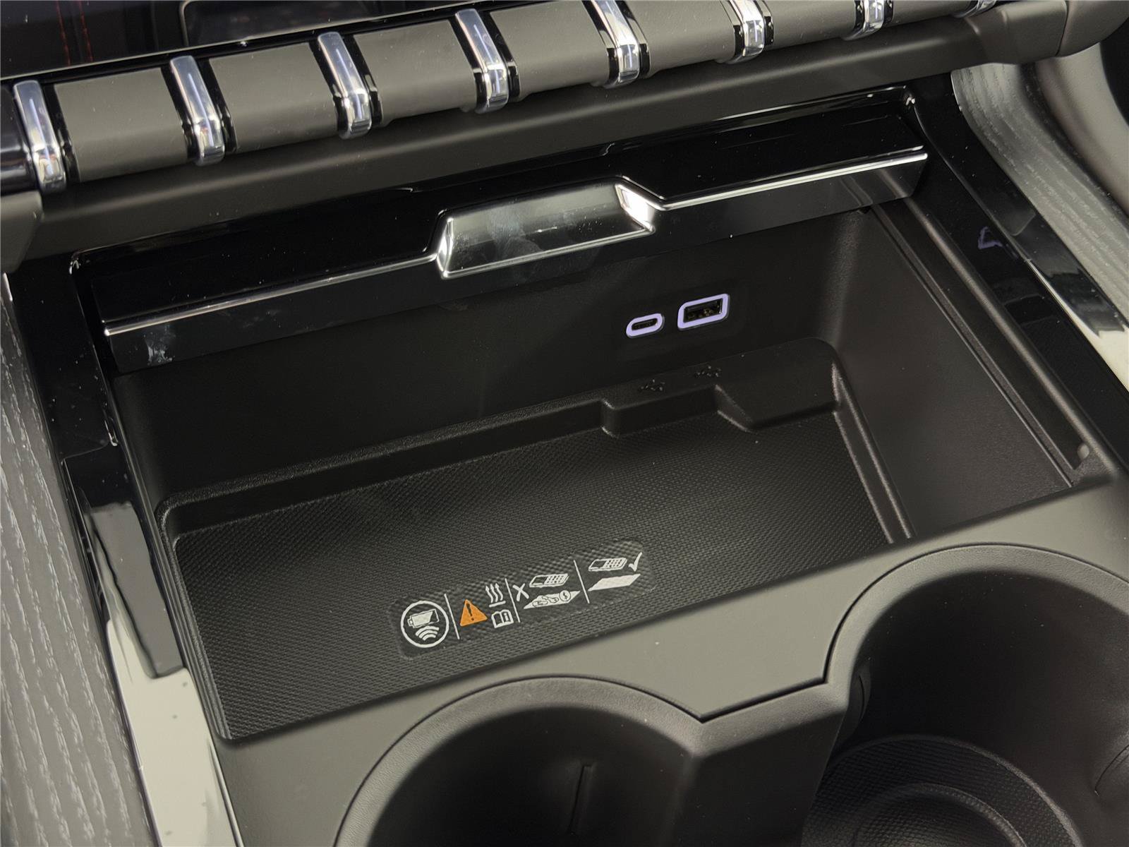 New 2026 GMC Yukon AT4 Ultimate AWD/4WD image 36