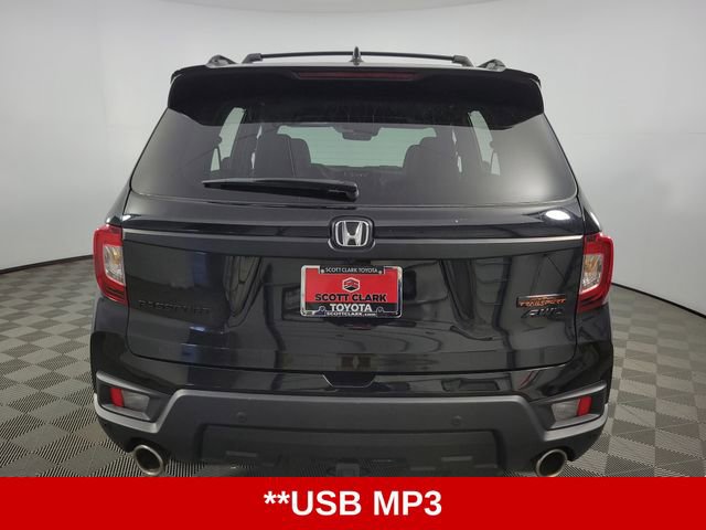 Used 2023 Honda Passport TrailSport image 7