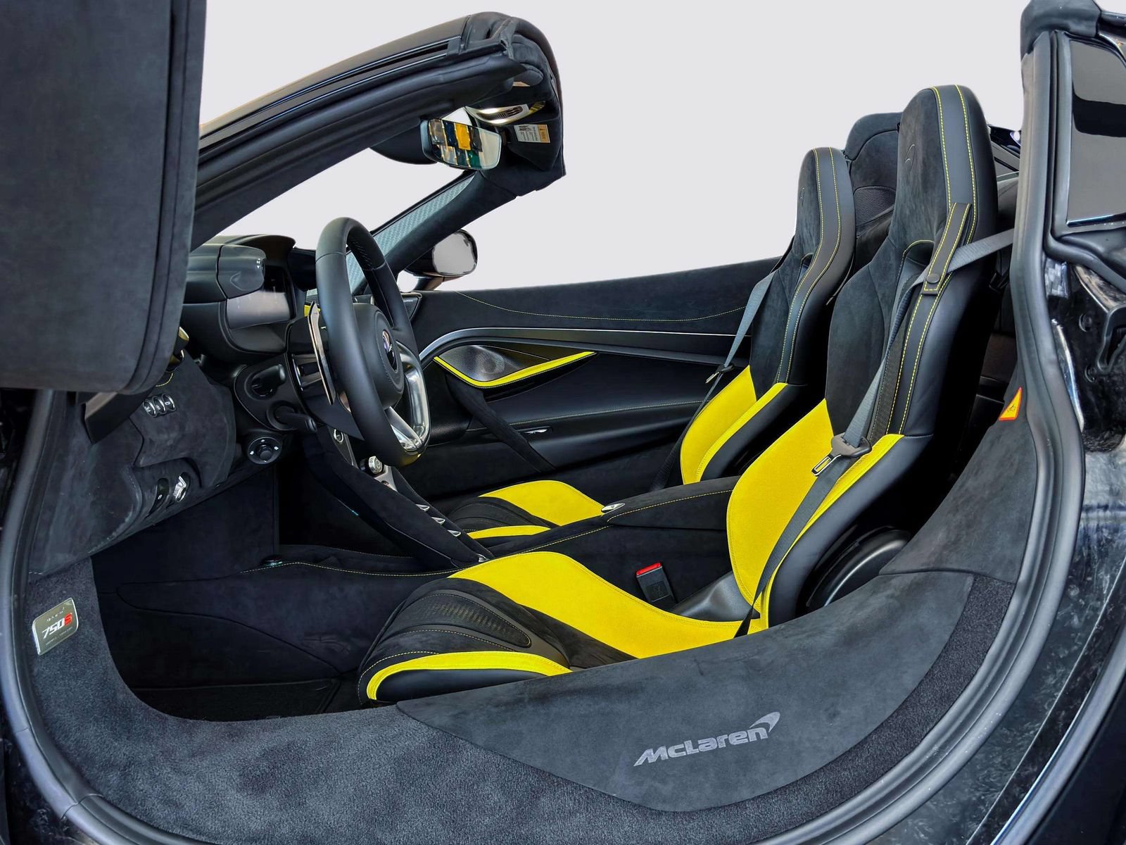 New 2026 McLaren 750S Spider RWD image 22