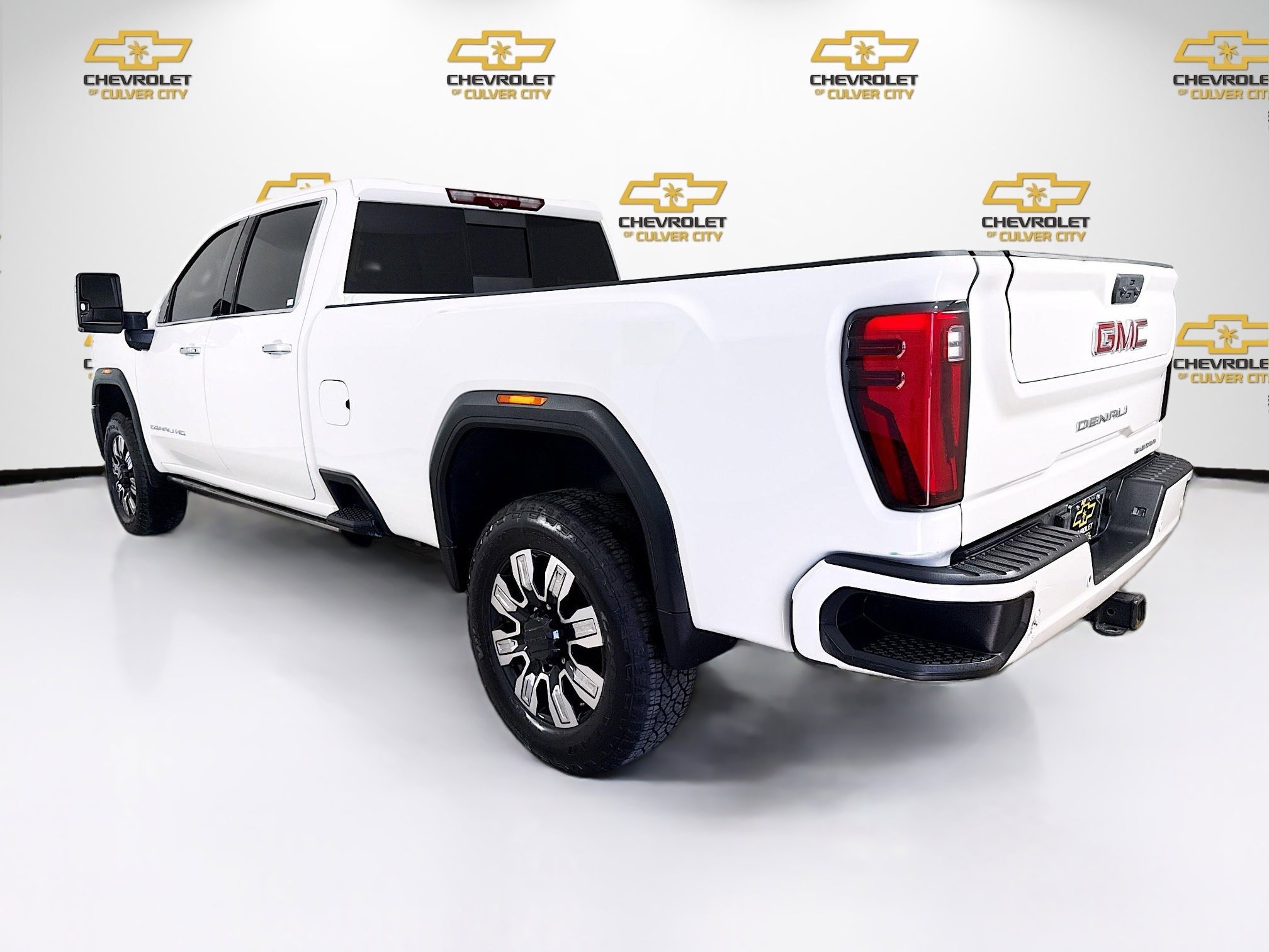 Used 2024 GMC Sierra 3500 Denali w/ Denali Reserve Package image 5