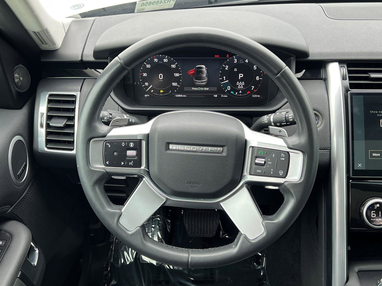 Used 2024 Land Rover Discovery S AWD/4WD image 24