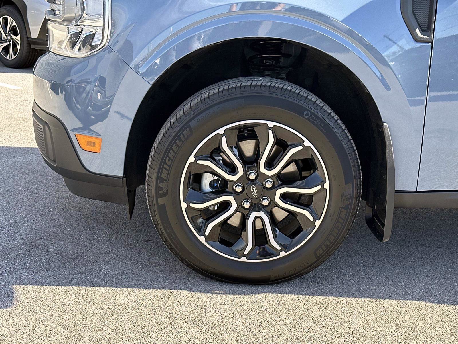 Used 2024 Ford Maverick Lariat image 12