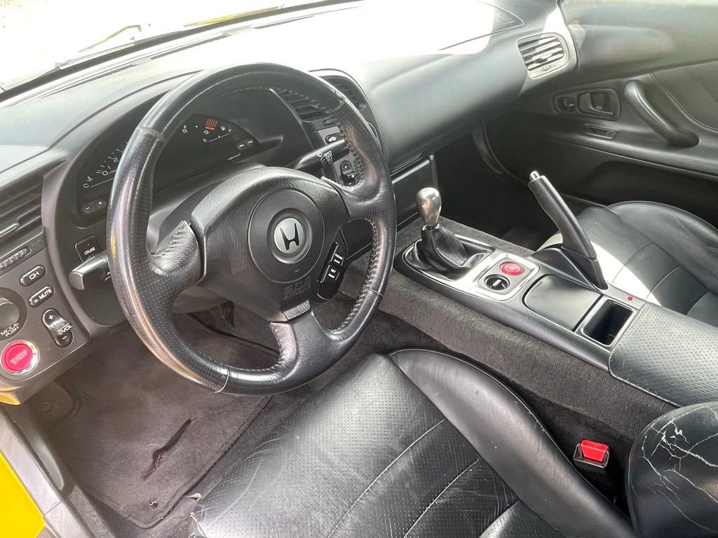 Used 2001 Honda S2000 image 11