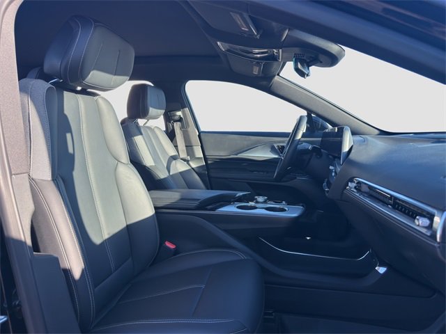 Used 2024 Cadillac Lyriq Tech w/ Driver Assist Package image 17
