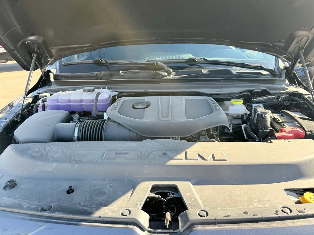 New 2026 RAM 1500 Express AWD/4WD image 41