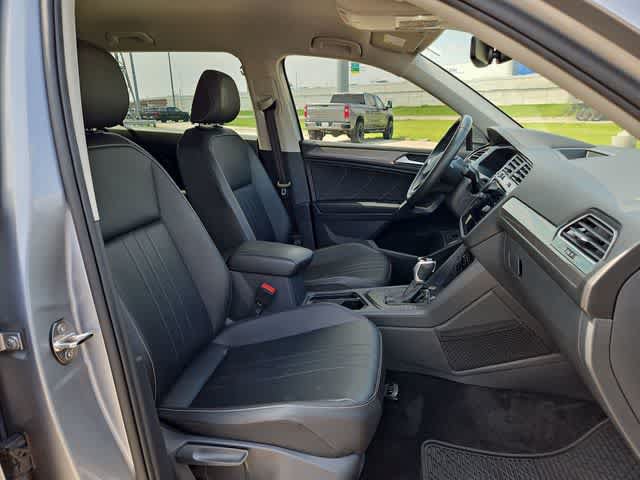 Used 2024 Volkswagen Tiguan SE FWD image 18