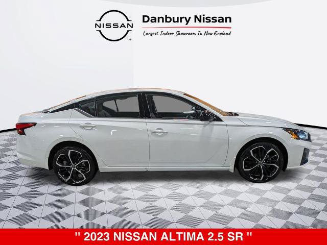 Certified 2023 Nissan Altima 2.5 SR w/ SR Premium Package AWD/4WD image 2