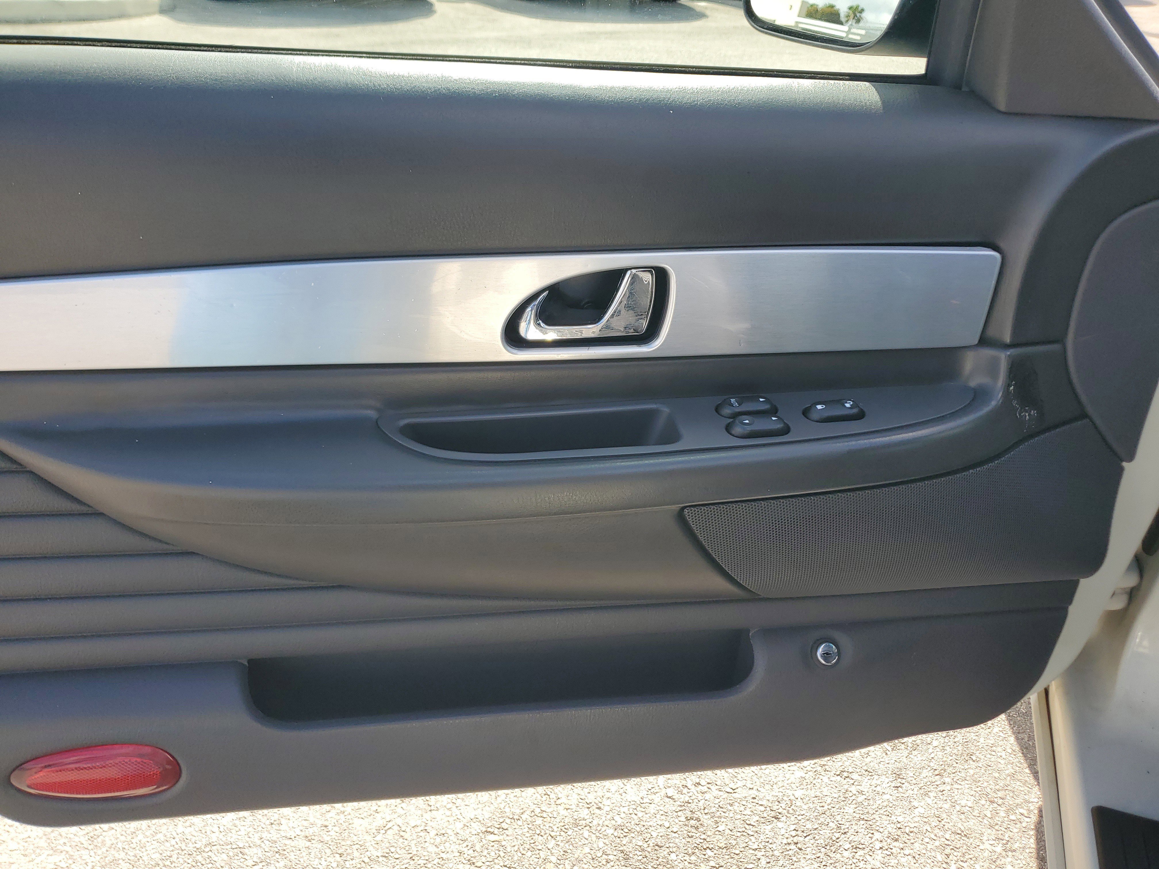 Used 2002 Ford Thunderbird image 20