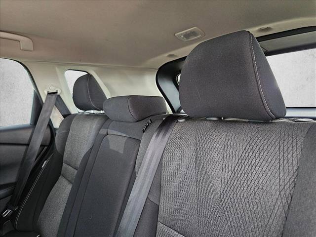 Used 2024 Nissan Rogue SV image 21
