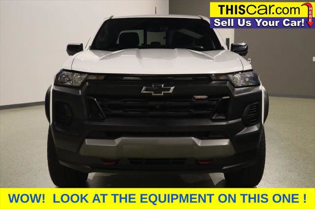 Used 2023 Chevrolet Colorado Trail Boss w/ Technology Package AWD/4WD image 2