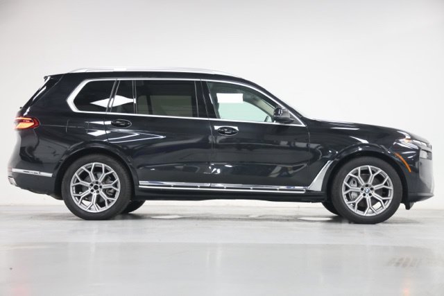 Used 2024 BMW X7 xDrive40i AWD/4WD image 20