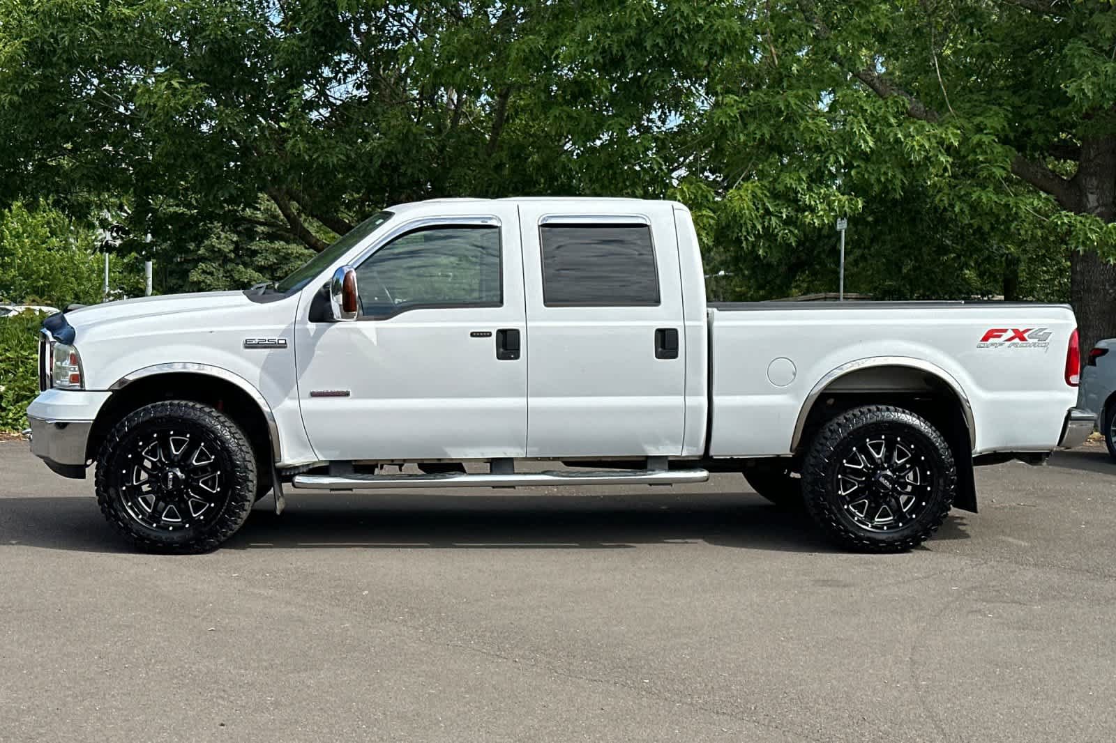 Used 2006 Ford F250 Lariat AWD/4WD image 5