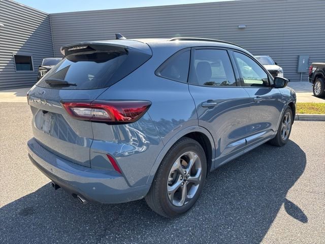 Used 2023 Ford Escape ST-Line w/ Tech Pack #1 image 7