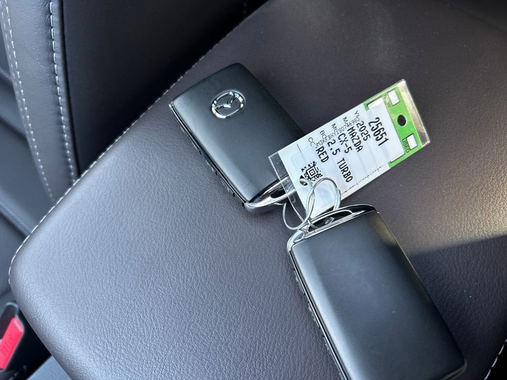 New 2025 MAZDA CX-5 Signature image 26