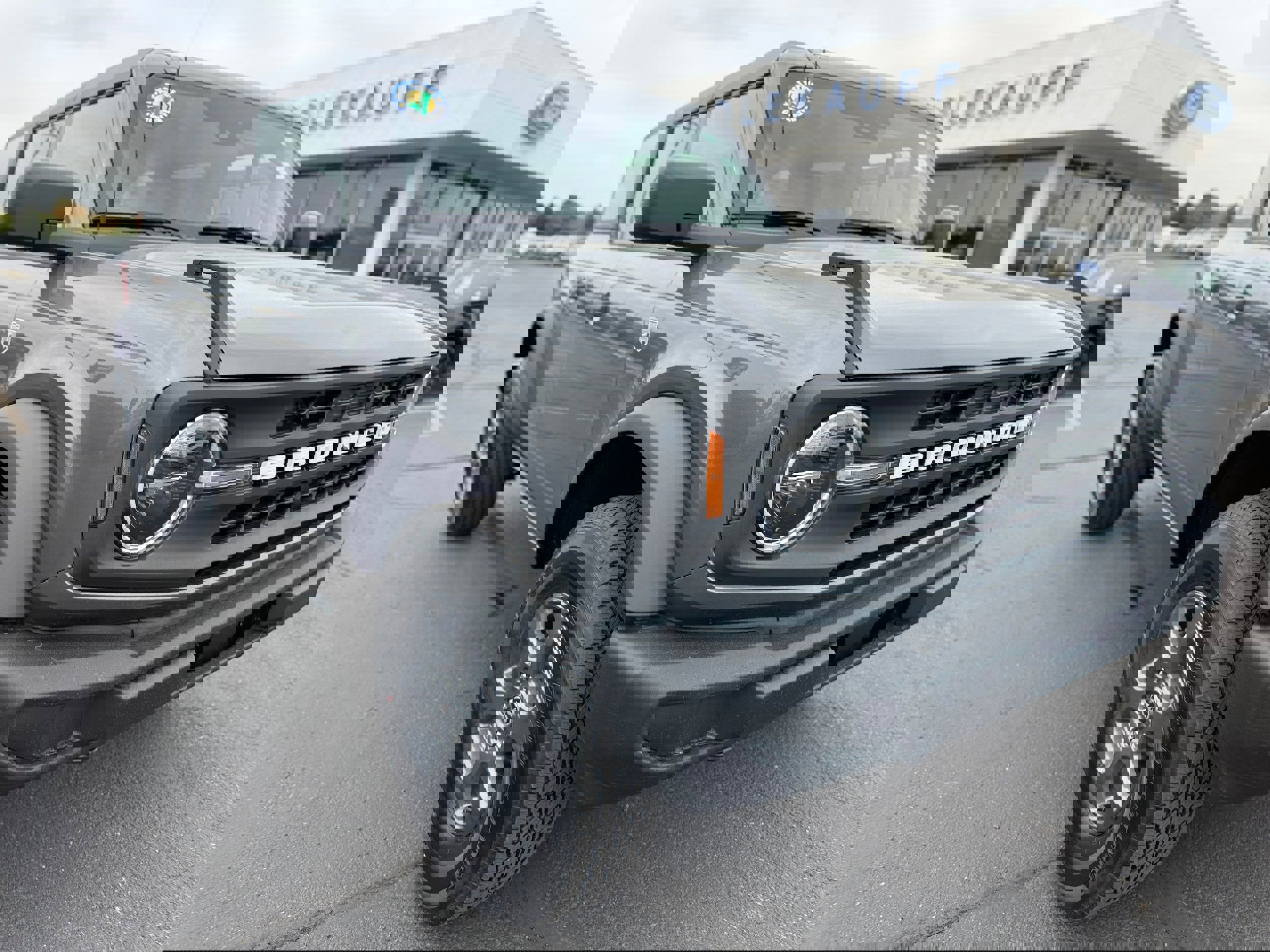 New 2025 Ford Bronco Big Bend image 2