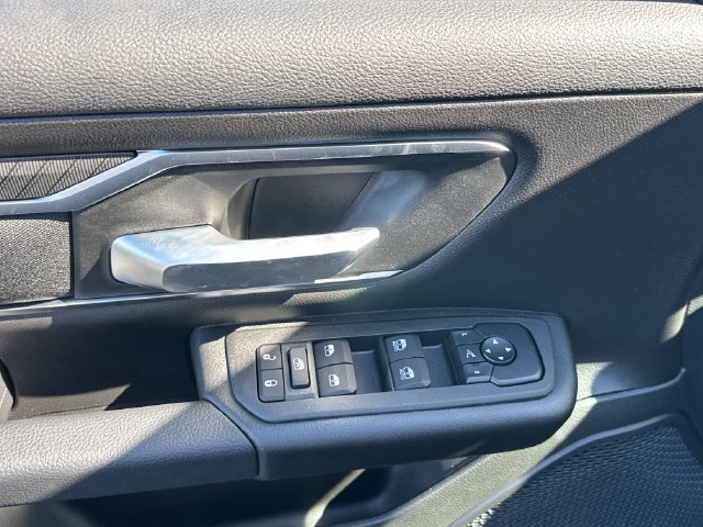 New 2027 RAM 1500 4x4 Crew Cab image 13