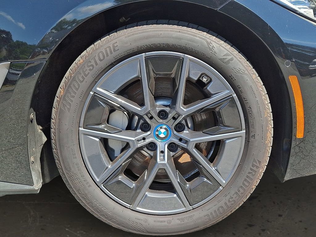 Certified 2024 BMW i4 xDrive40i image 8