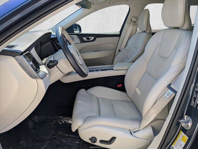 Used 2024 Volvo XC60 T8 Ultimate w/ Protection Package Premier AWD/4WD image 17