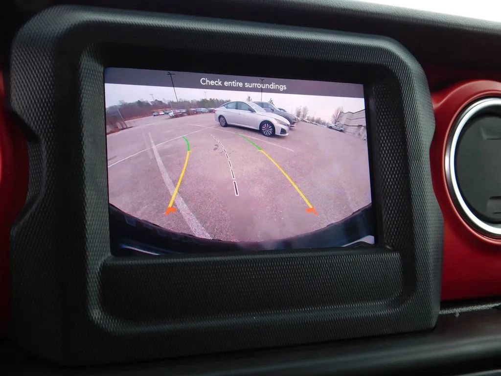 Used 2020 Jeep Wrangler Unlimited Rubicon w/ Dual Top Group image 20