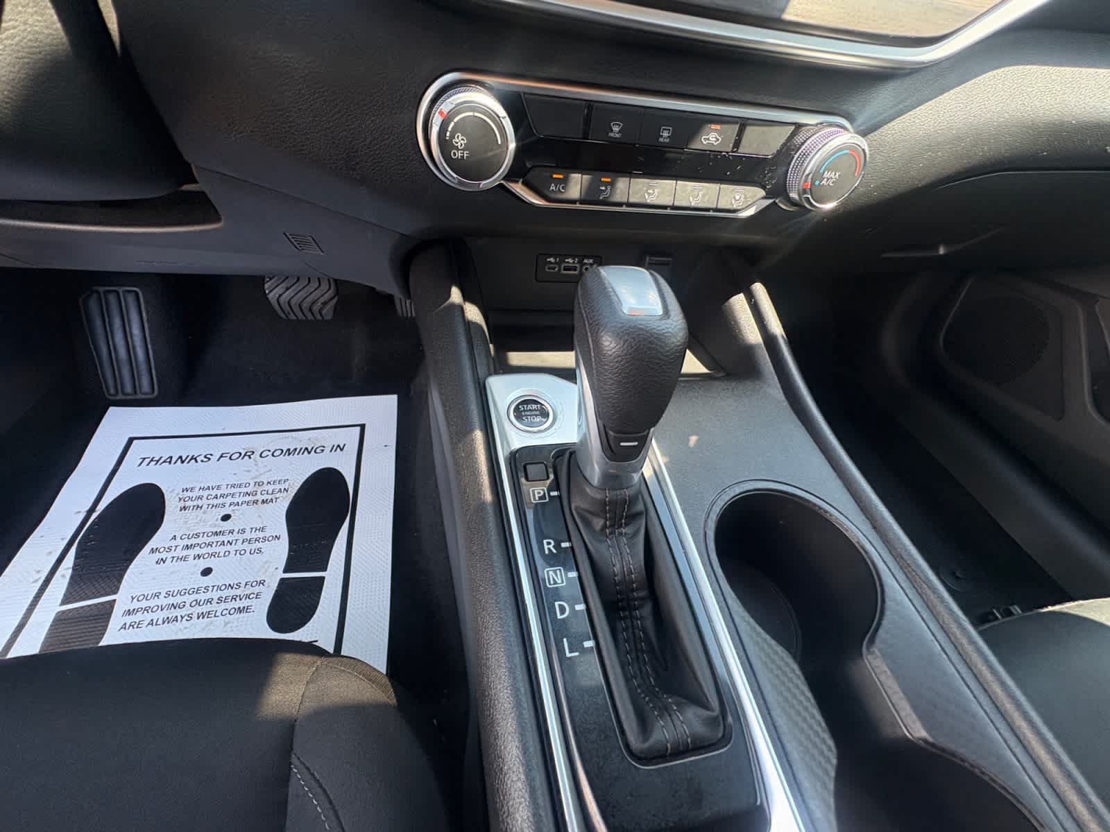 Used 2025 Nissan Altima 2.5 SV AWD/4WD image 19