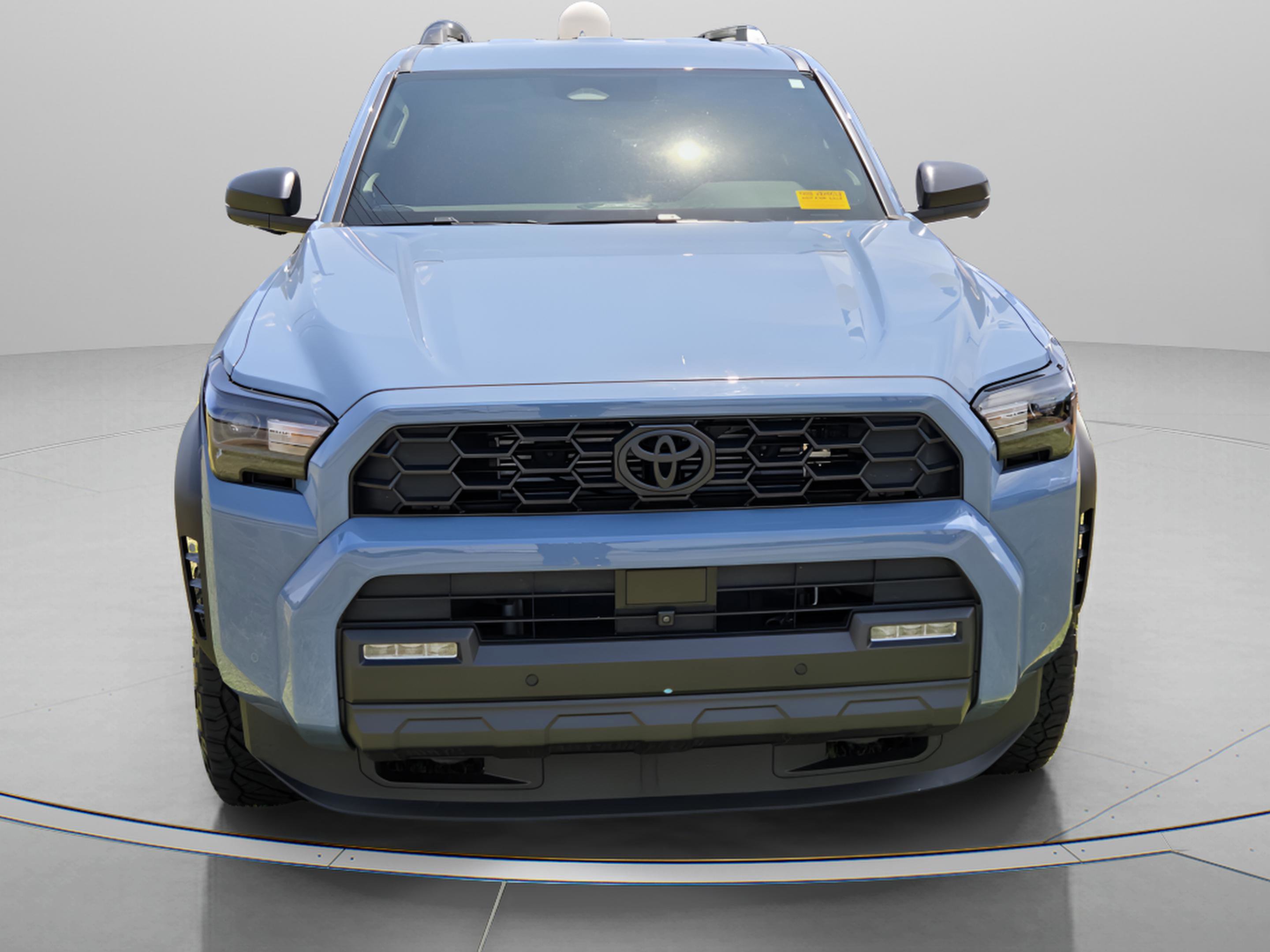 Used 2025 Toyota 4Runner TRD Off-Road Premium AWD/4WD image 2