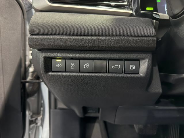 Used 2025 Toyota Camry LE FWD image 25