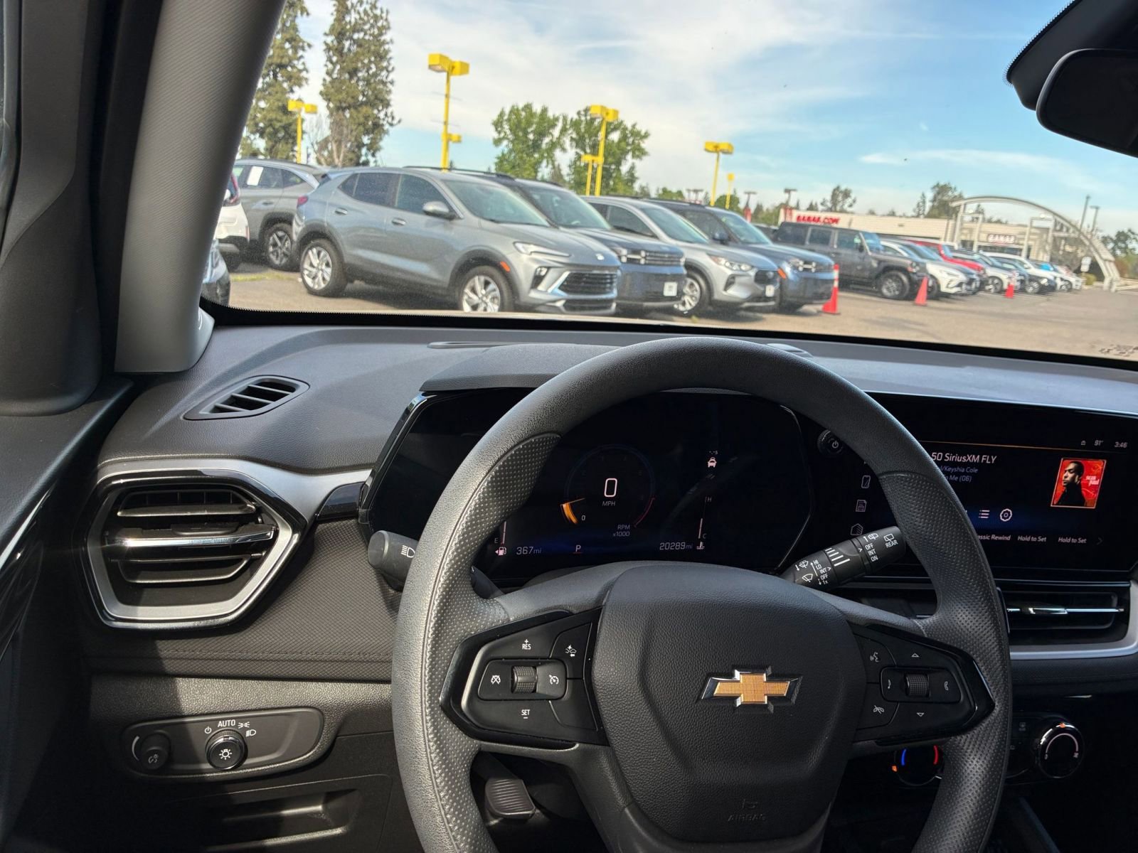 Used 2025 Chevrolet TrailBlazer LT image 33