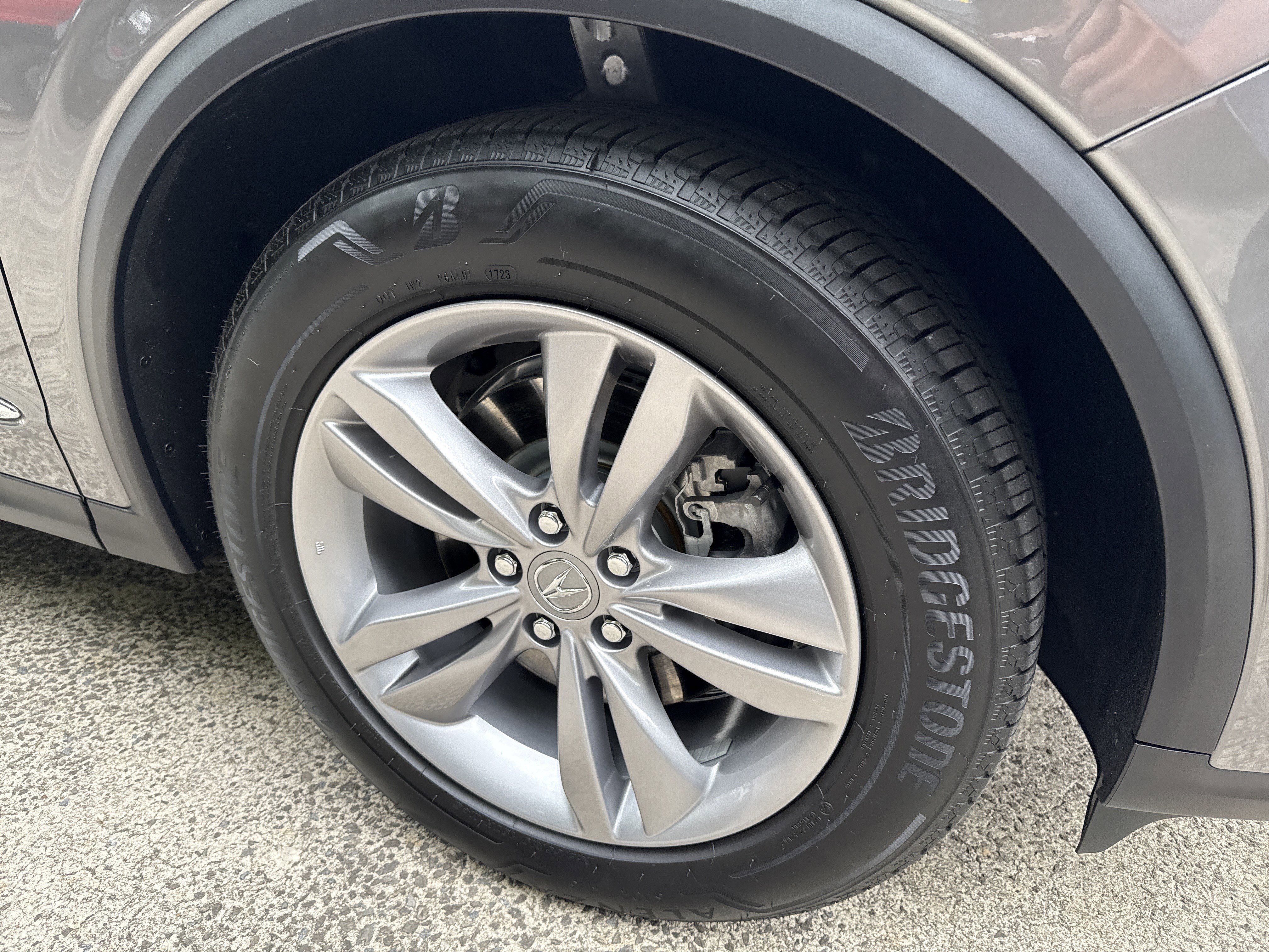 Used 2024 Acura MDX FWD image 12