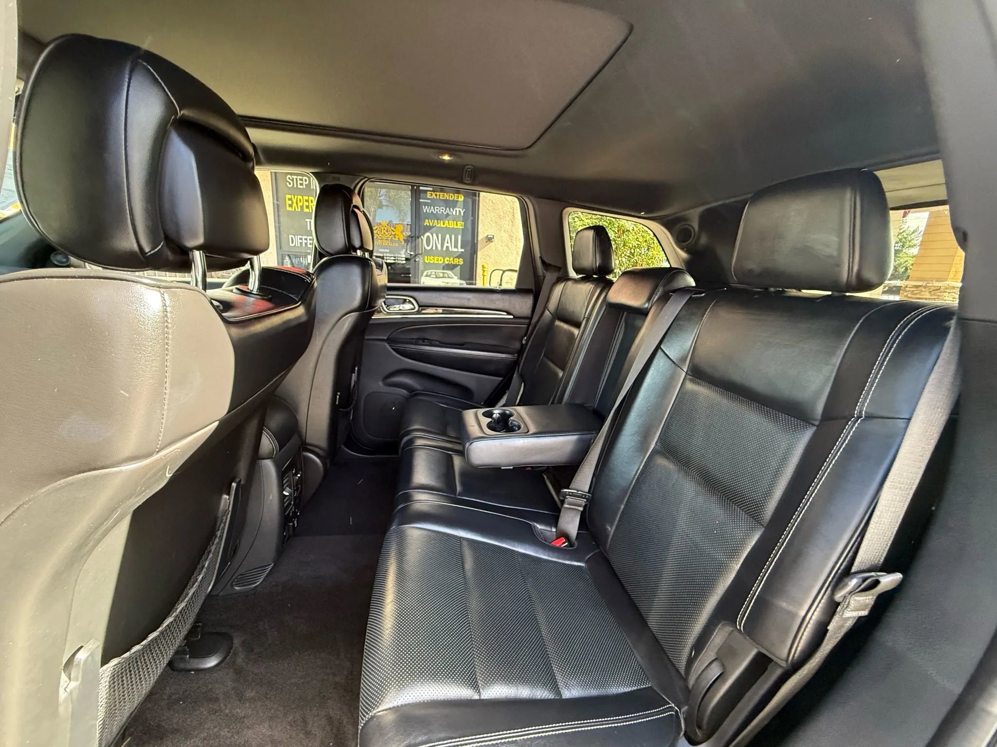 Used 2016 Jeep Grand Cherokee Overland image 16