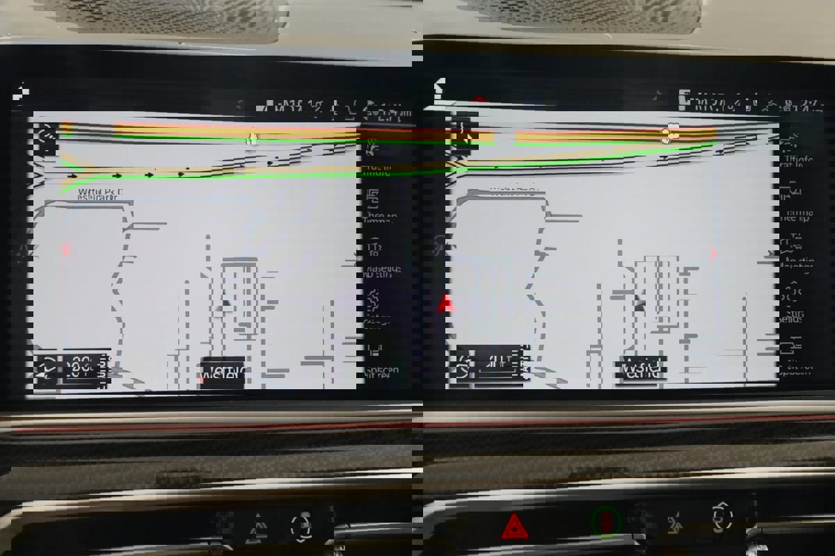 Used 2022 BMW X5 M w/ Executive Package image 8