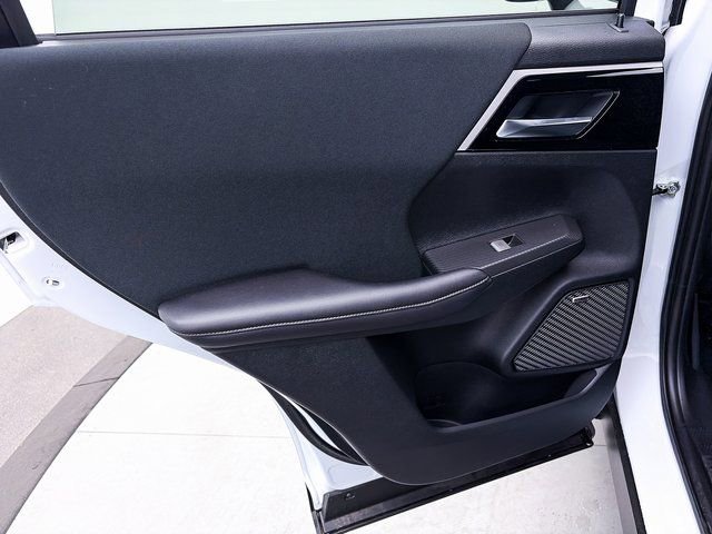 New 2025 Mitsubishi Outlander ES image 24