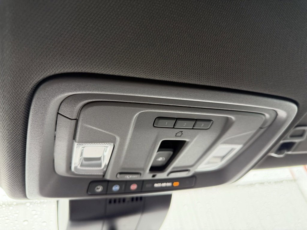 Used 2022 Chevrolet Silverado 1500 LTZ w/ Technology Package image 22