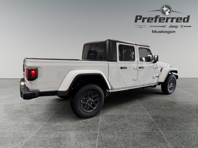 New 2026 Jeep Gladiator Sport AWD/4WD image 17