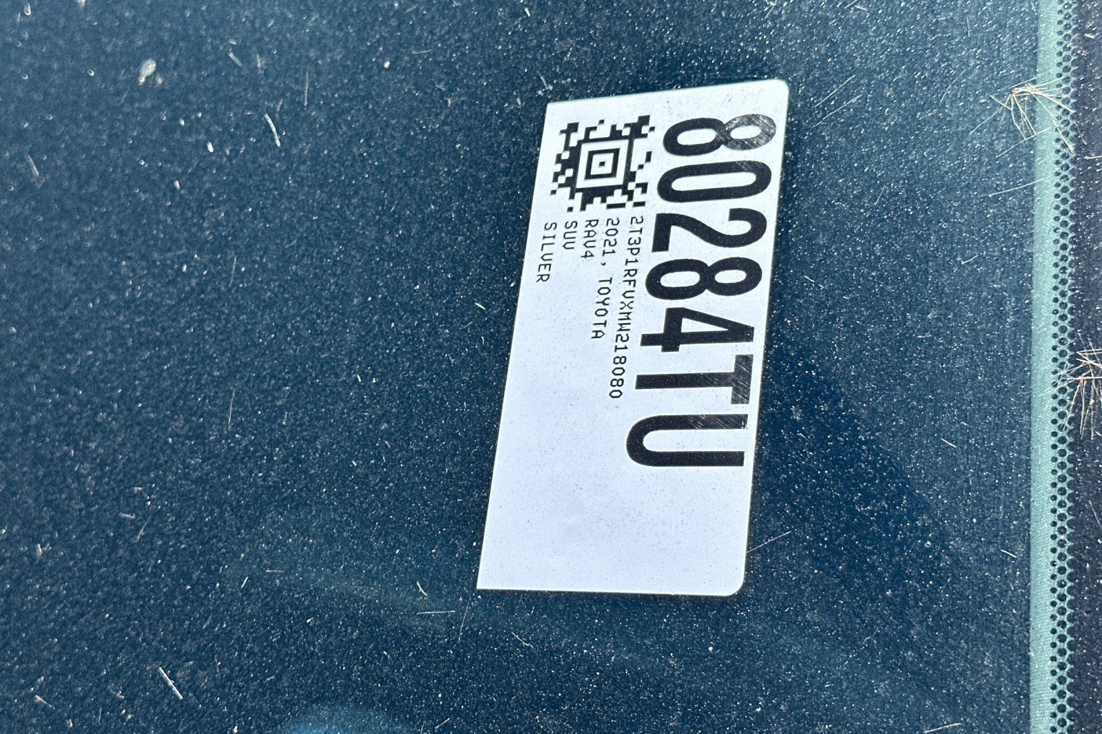 Used 2021 Toyota RAV4 XLE AWD/4WD image 3