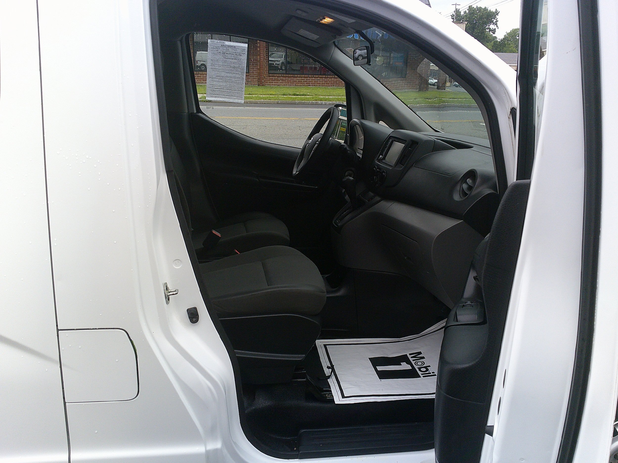 Used 2020 Nissan NV200 S w/ Sliding Glass Door Package FWD image 18