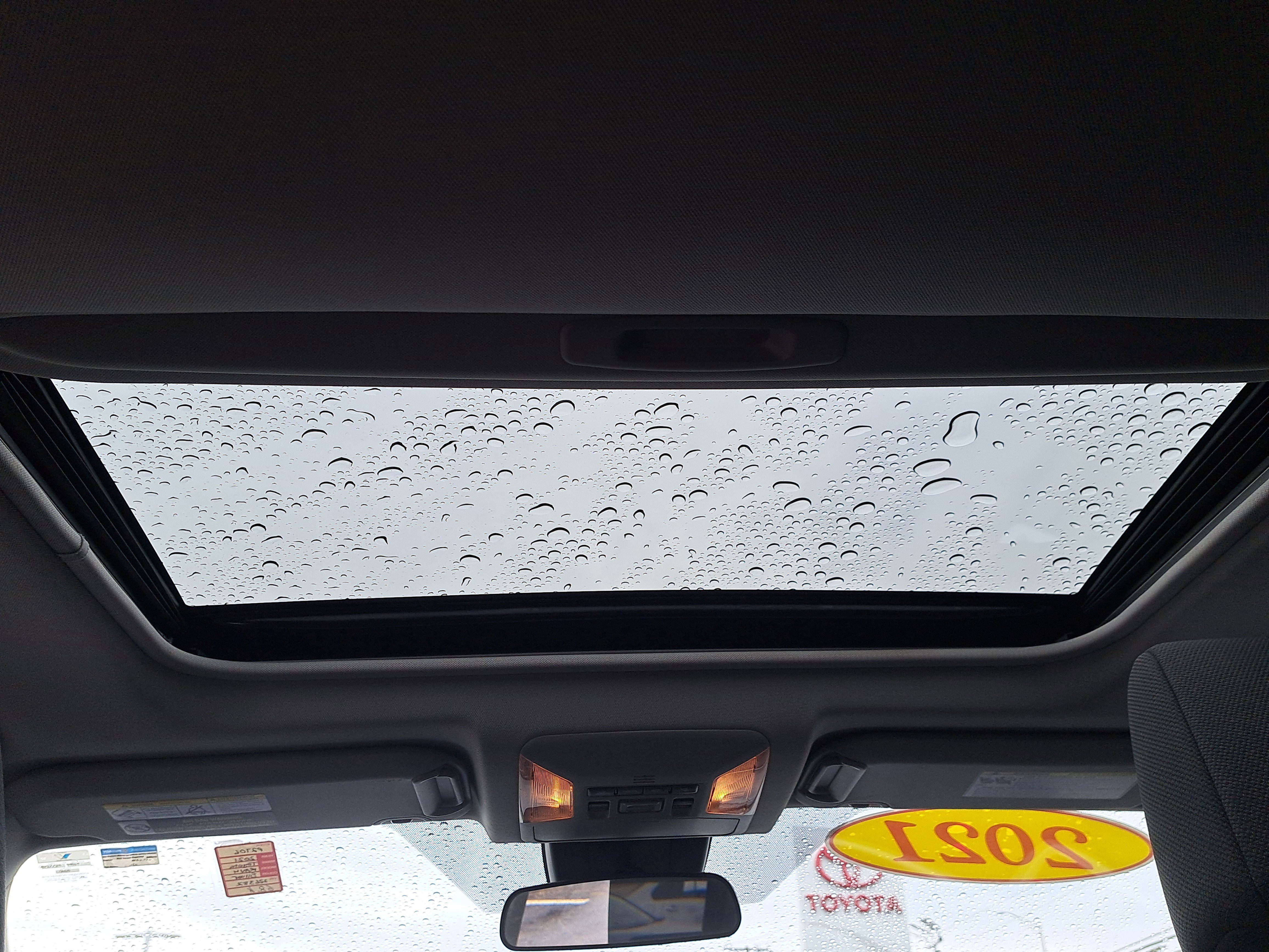 Used 2021 Toyota RAV4 XLE image 13