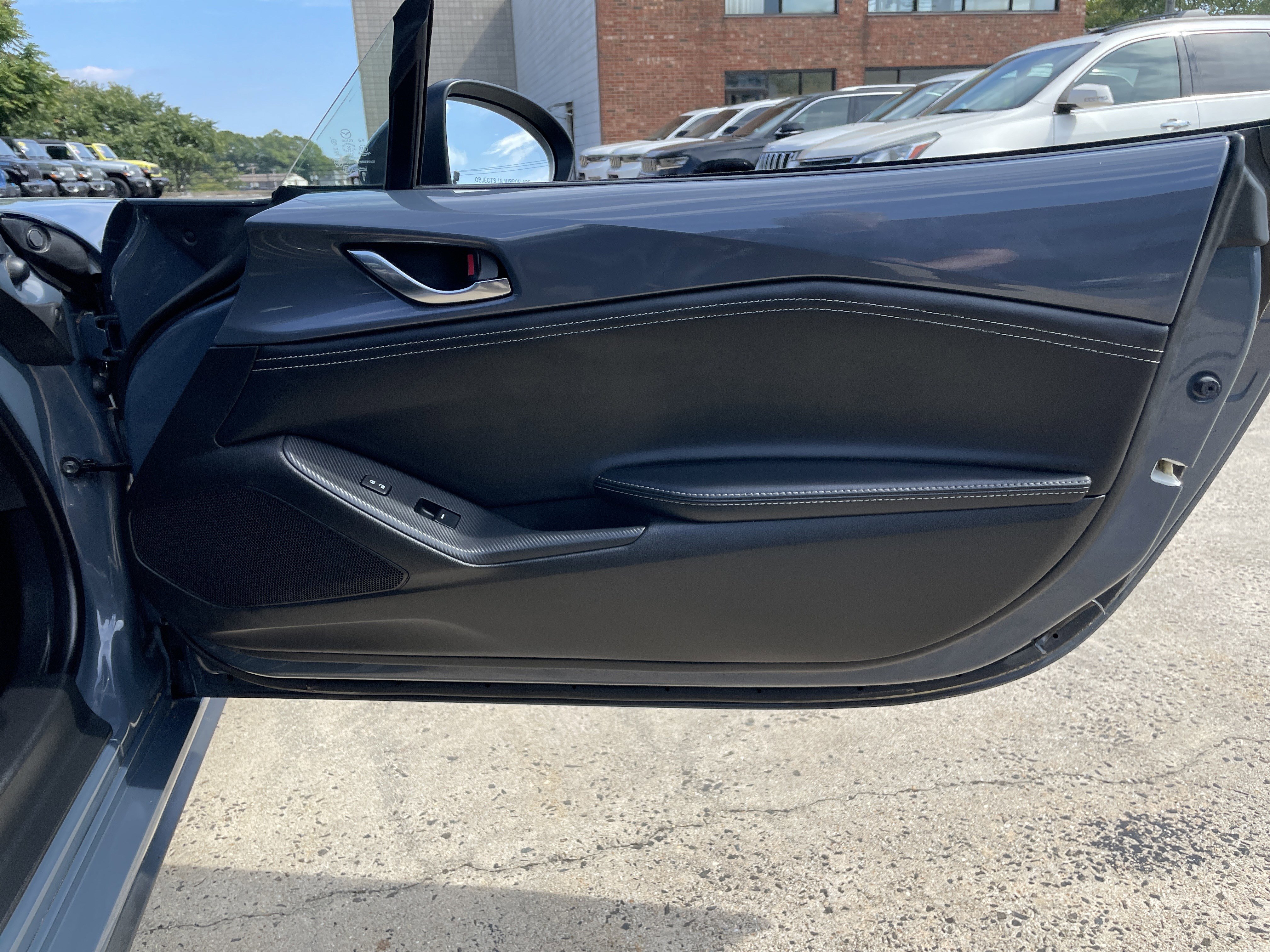 Used 2021 MAZDA MX-5 Miata RF Grand Touring image 9