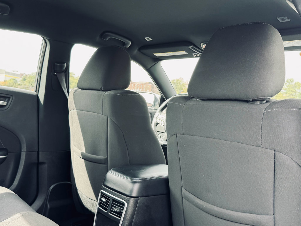 Used 2022 Dodge Charger SXT image 25
