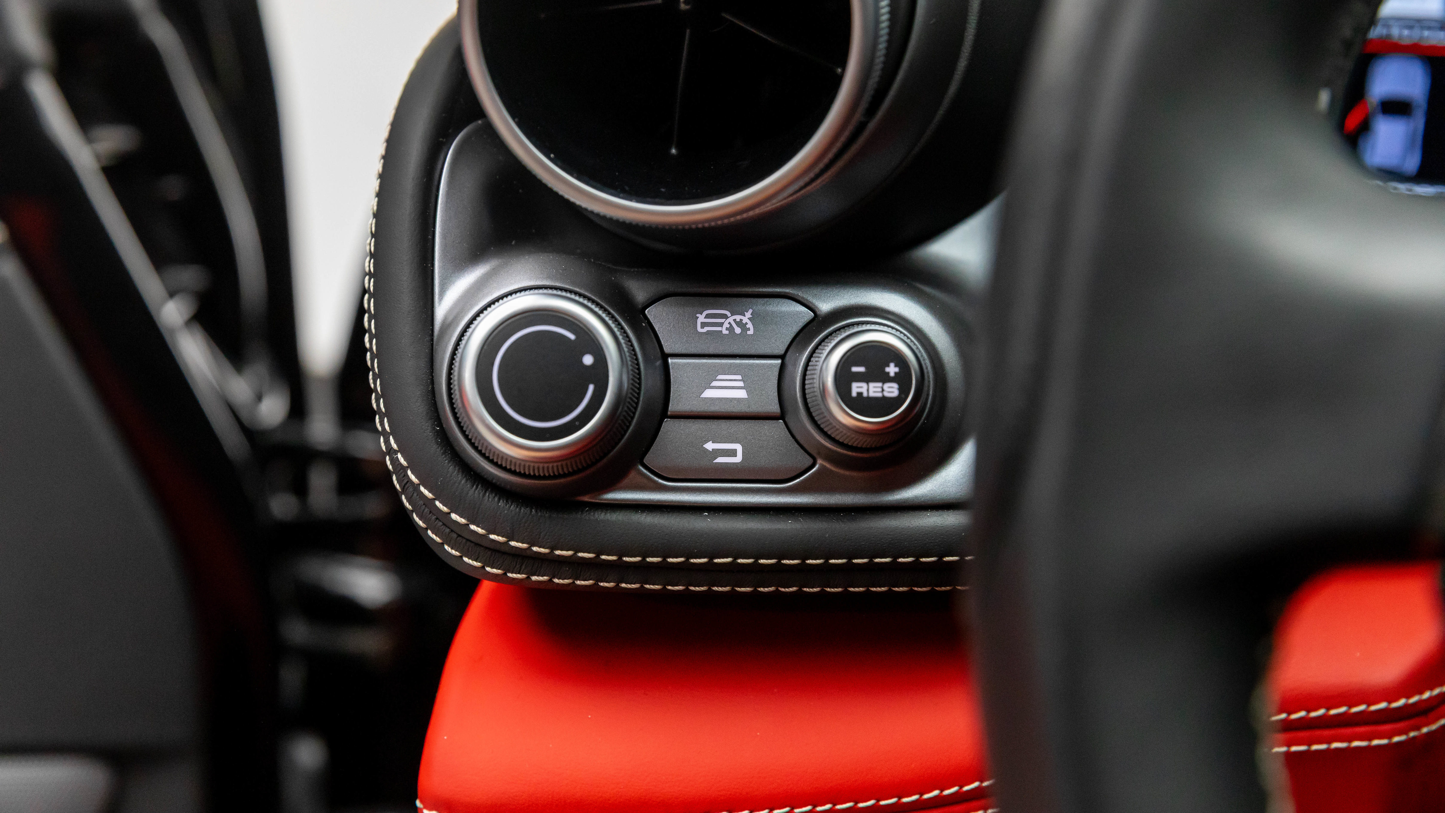 Used 2020 Ferrari GTC4Lusso T RWD image 44