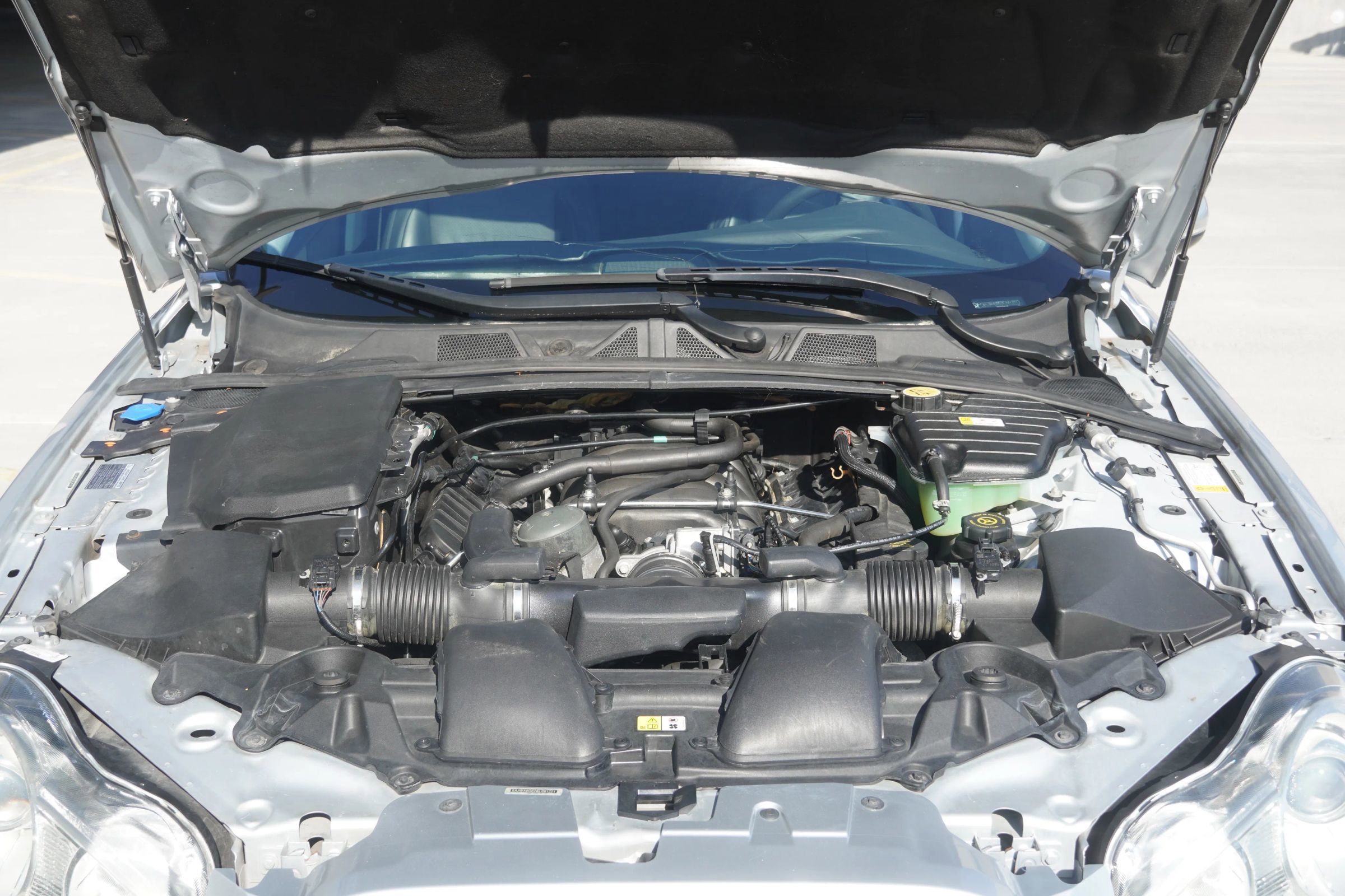 Used 2011 Jaguar XF Premium RWD image 33