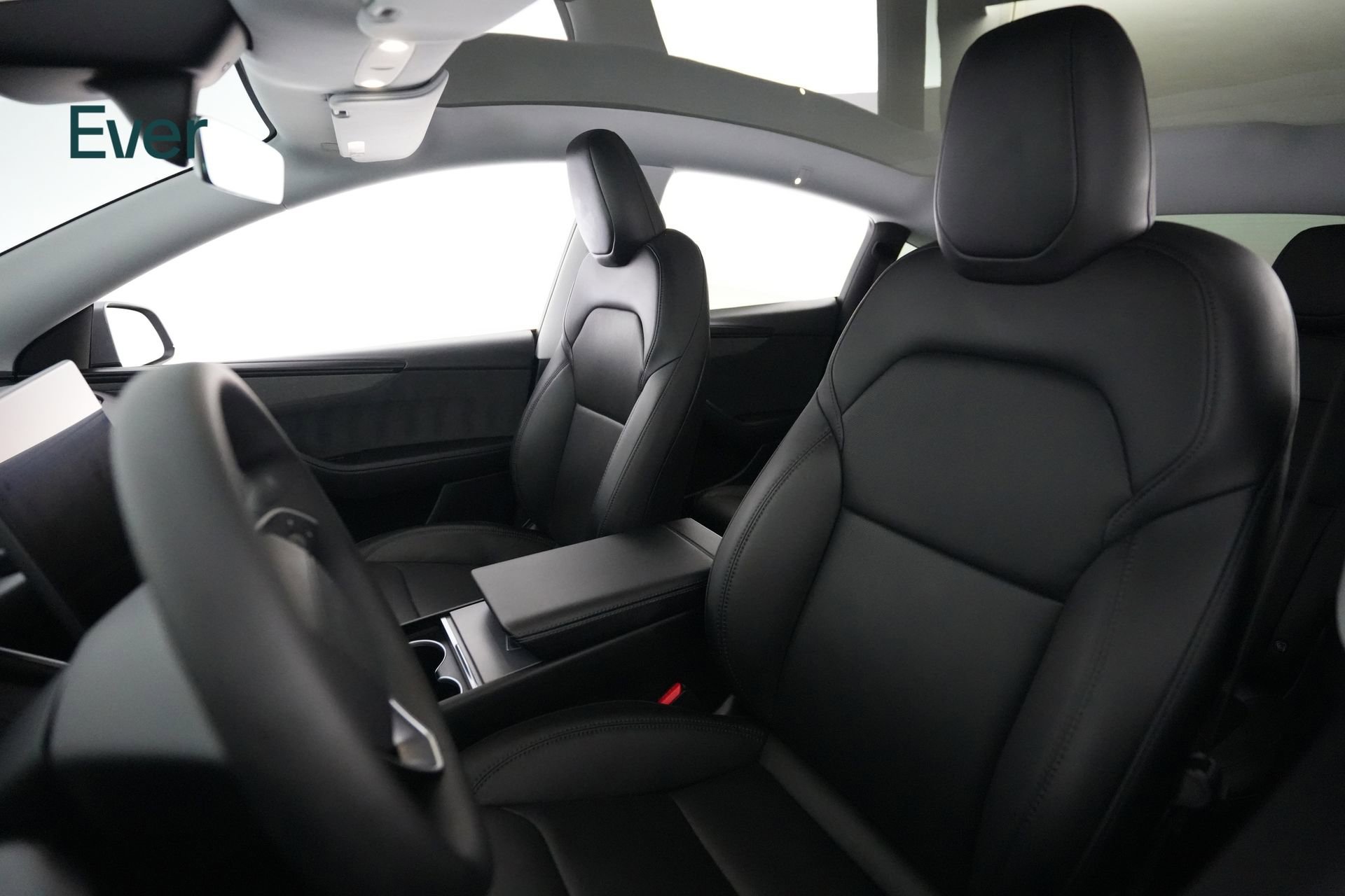 Used 2026 Tesla Model Y 2WD image 4