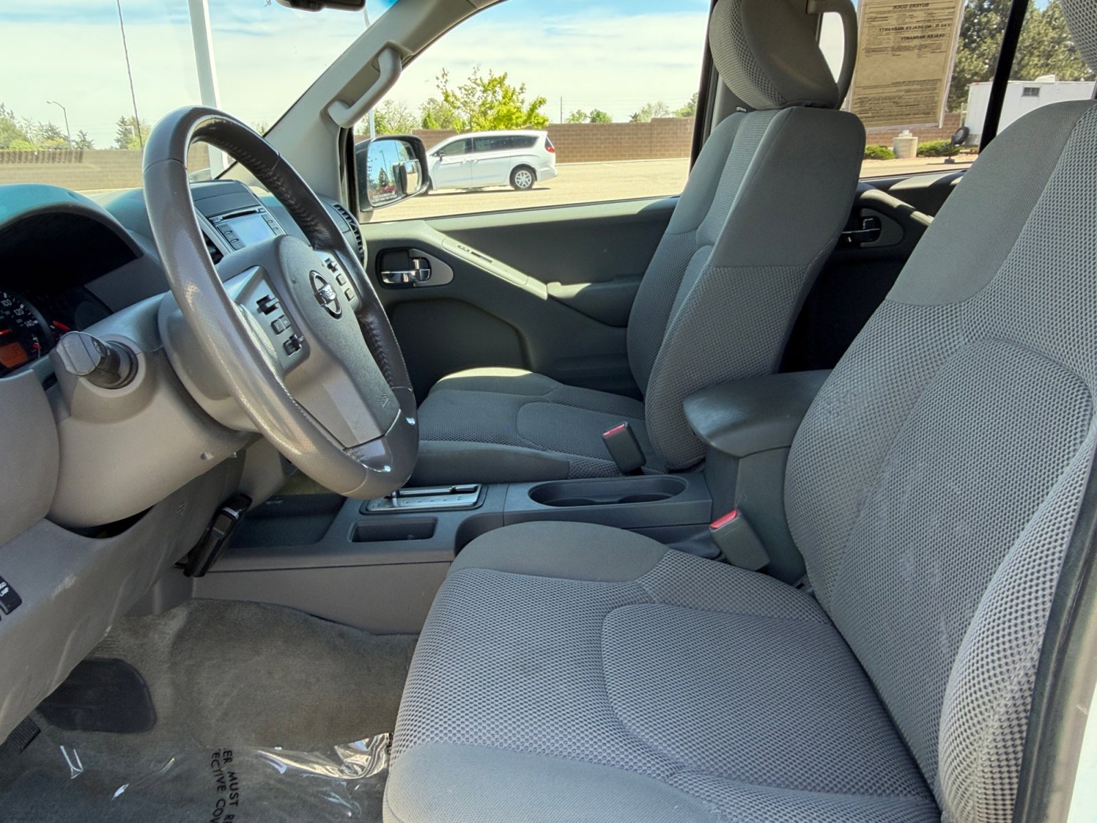 Used 2017 Nissan Frontier SV w/ SV Value Truck Package AWD/4WD image 19