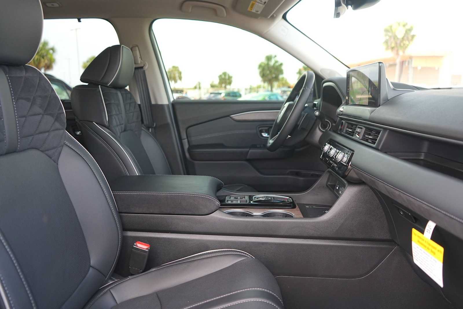 Used 2026 Honda Pilot Elite image 15