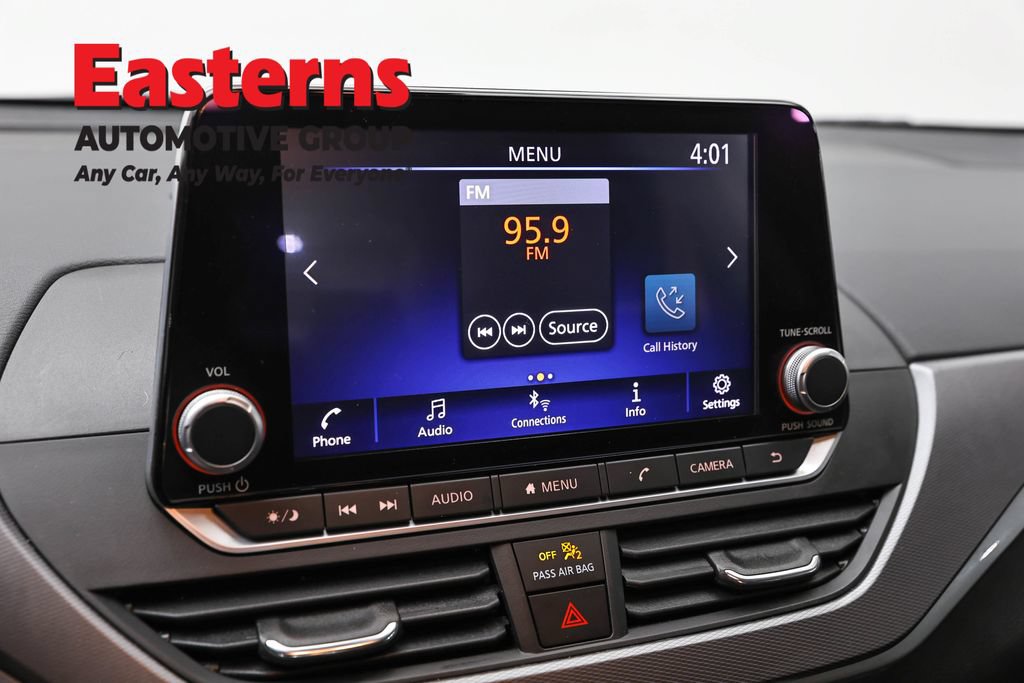 Used 2023 Nissan Altima 2.5 SR AWD/4WD image 19