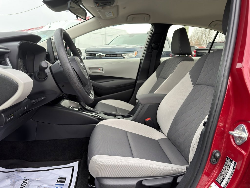 Used 2025 Toyota Corolla Hybrid Sedan image 19