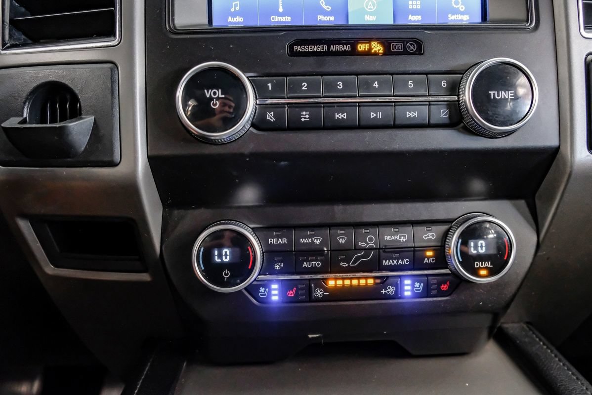 Used 2020 Ford Expedition XLT w/ Equipment Group 202A AWD/4WD image 24