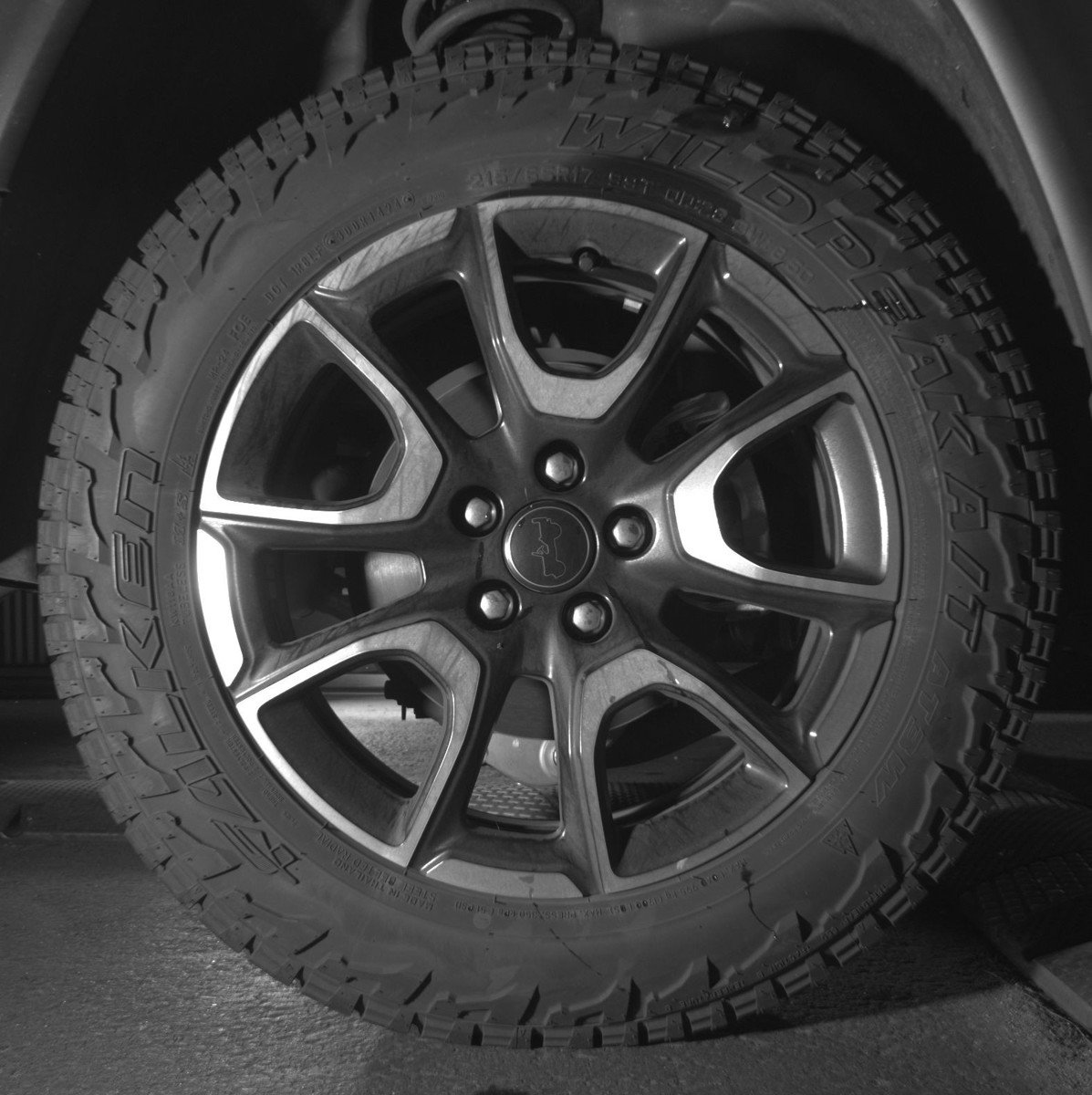 Used 2025 Jeep Compass Trailhawk image 15