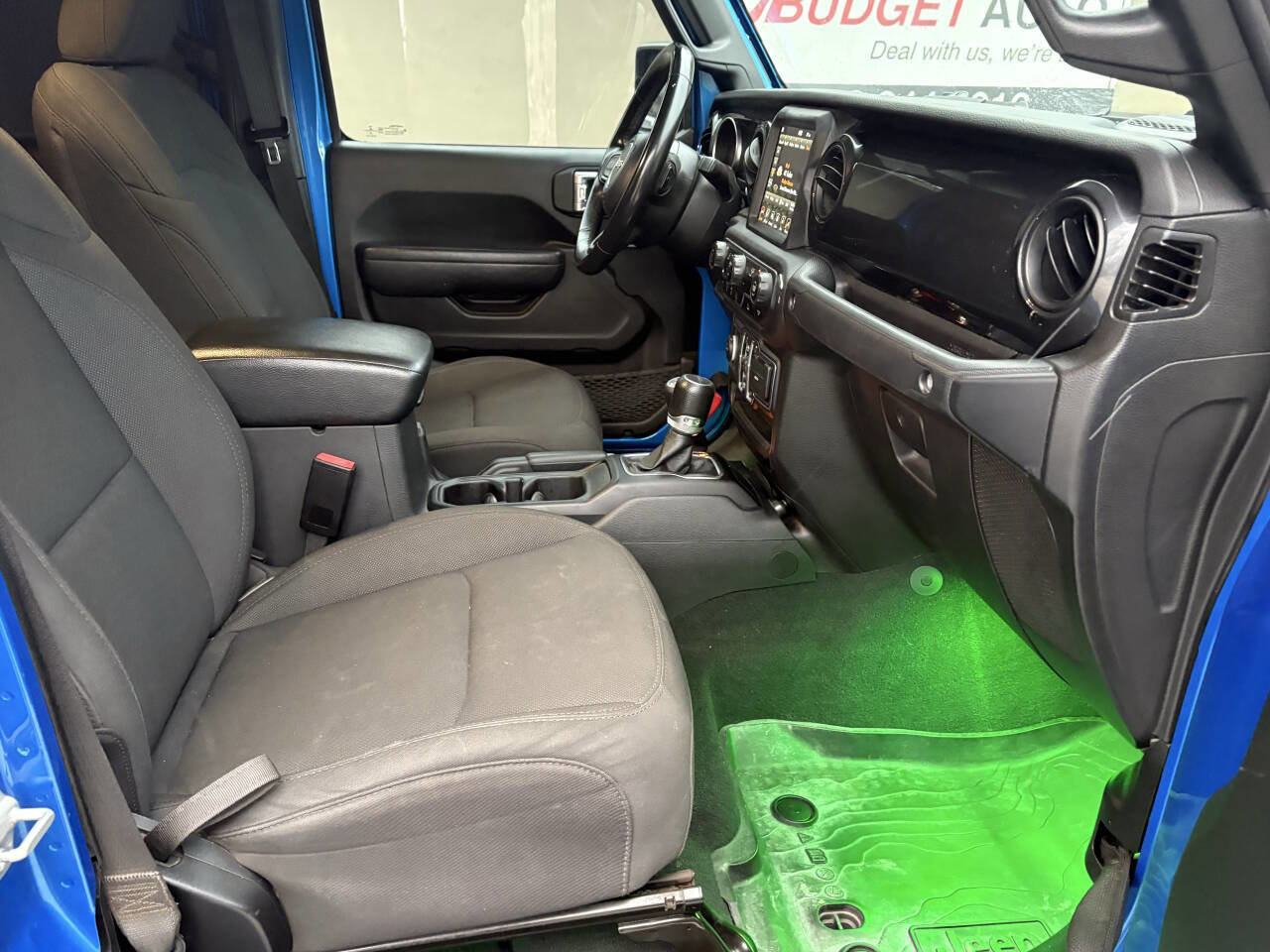 Used 2022 Jeep Gladiator Sport image 27